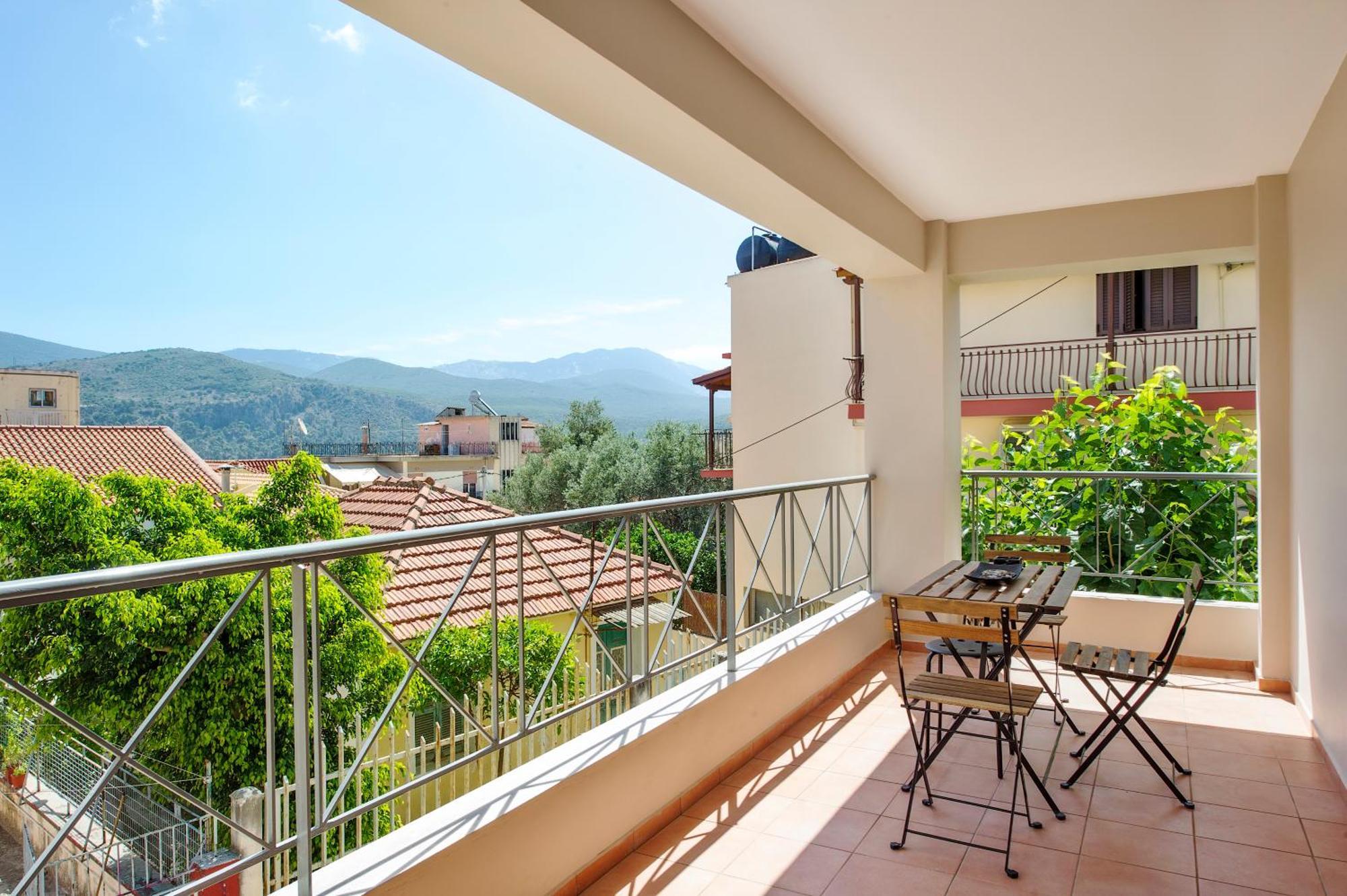 Apartment Garbis View